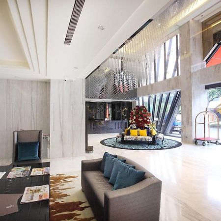 冠月精品旅館-Puli Ease Hotel Екстериор снимка