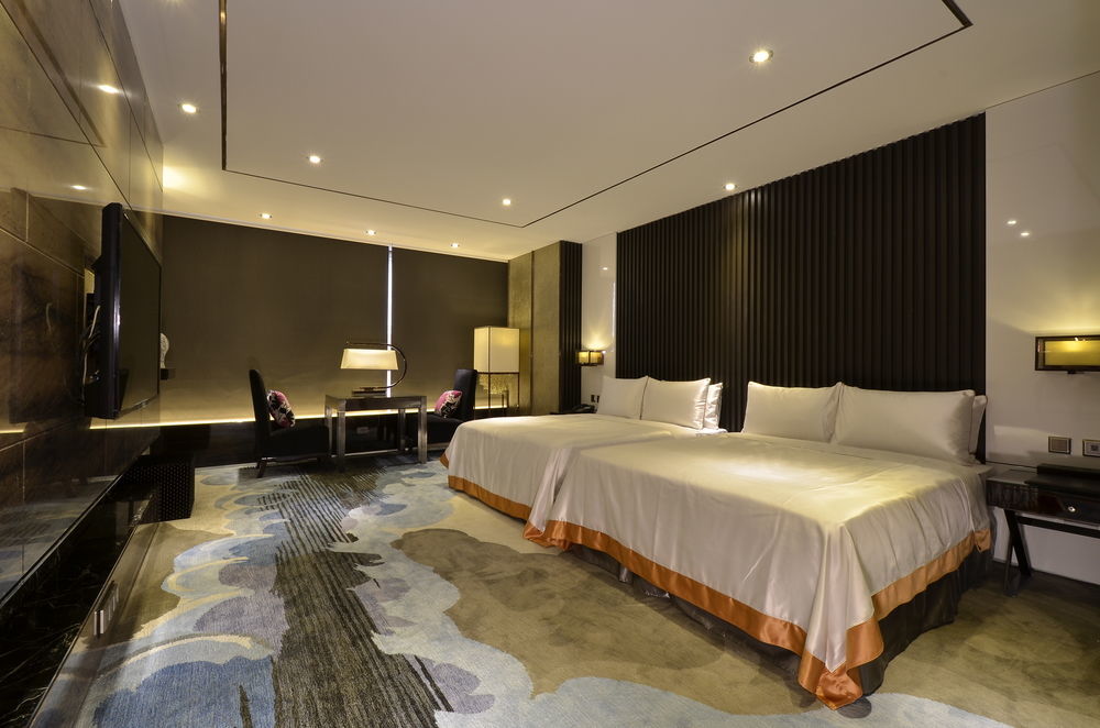 冠月精品旅館-Puli Ease Hotel Екстериор снимка