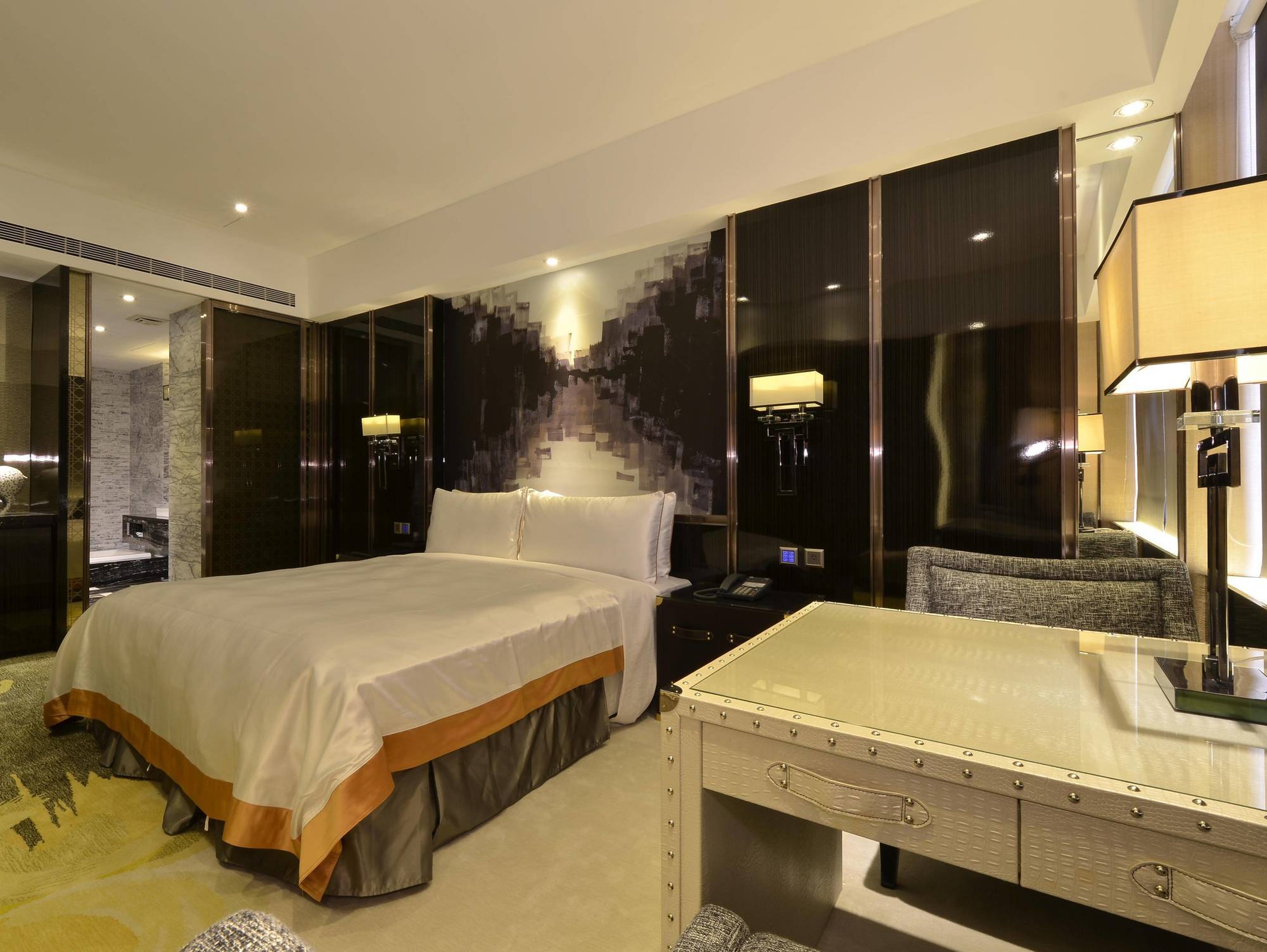 冠月精品旅館-Puli Ease Hotel Екстериор снимка
