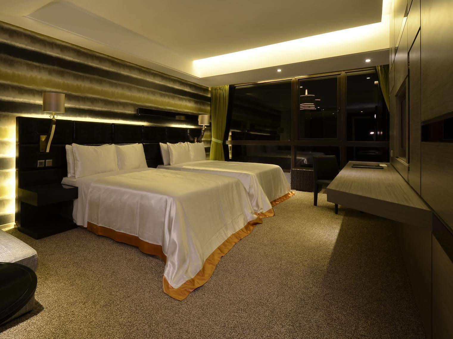 冠月精品旅館-Puli Ease Hotel Екстериор снимка