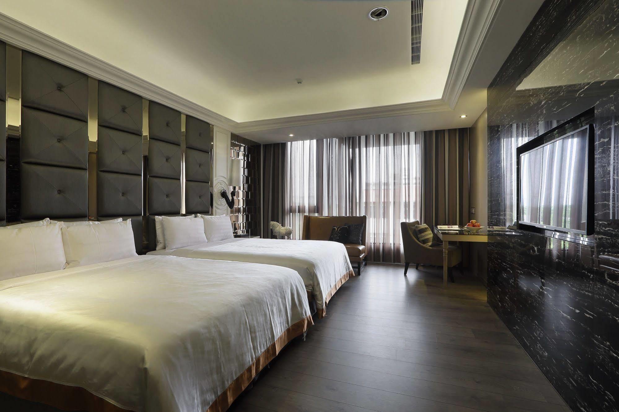 冠月精品旅館-Puli Ease Hotel Екстериор снимка